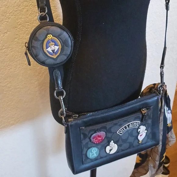 Coach Villians Crossbody Bag With Patches, Pouch And Villian Hankerchief - Picture 4 of 16